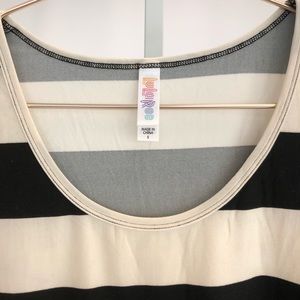 LuLaRoe Tops - Lularoe Striped Classic Tee in Black & Cream LuLaRoe Tops - Lularoe Striped Classic Tee in Black & Cream